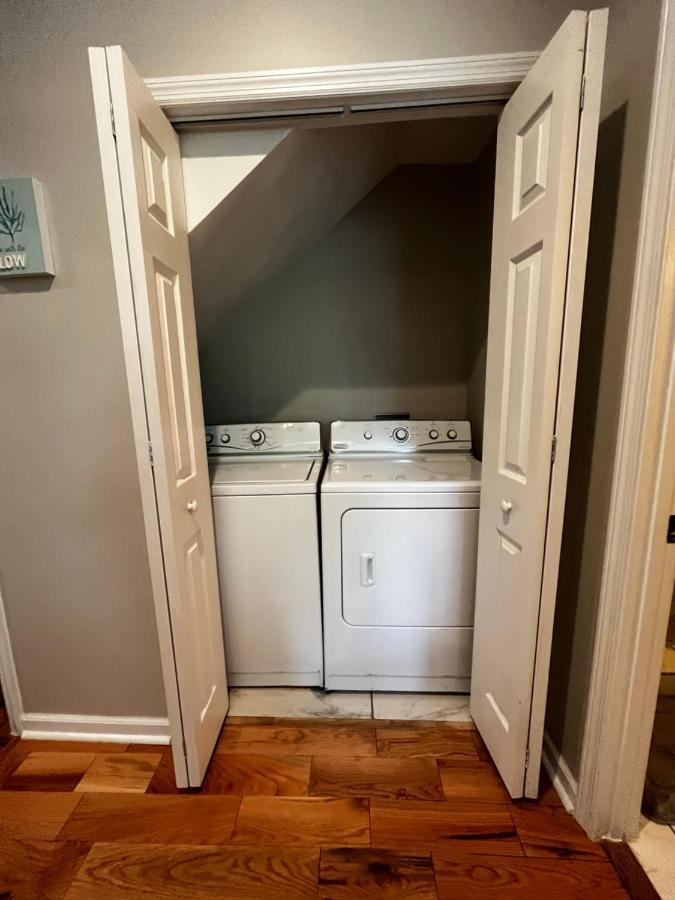 Atlanta Unit 2 Room 1 - Quiet Private Bedroom Private Bathroom Esterno foto